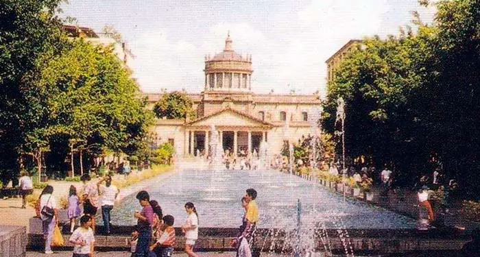 Plaza-Tapatia-en-los-90s